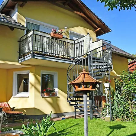 Familie Dinda Quarto em Acomodações Particulares *